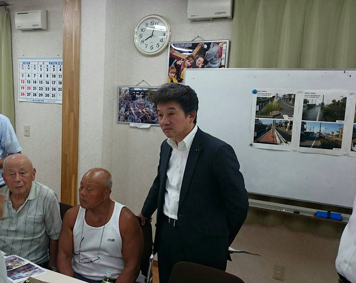 11701042_1698934467001100_687956401