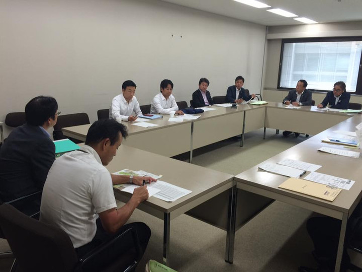 13331103_1040971975985369_193087418