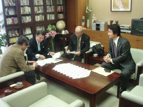 本蓮と新堀の要望を市長へ届ける（2009.12．15）