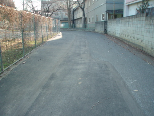 道路舗装（新郷小学校の東側公道）